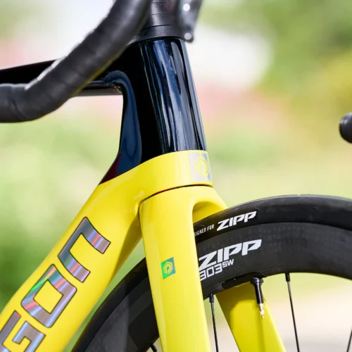 Polygon_Helios_A0_-_SRAM_Red_AXS_Carbon_Road_Bike_-_cockpit Polygon_Helios_A0_-_SRAM_Red_AXS_Carbon_Road_Bike_-_cockpit